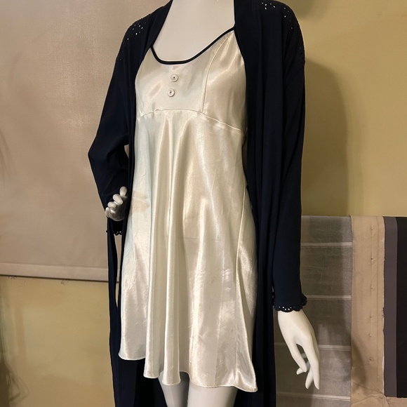 Satin Slip Dress/Nightie PTP 17” Navy blue trim - Vintage Silk & Satin - Picture 7 of 7